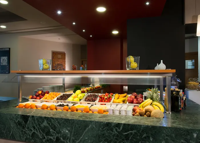 Voco & Congressi By Ihg 4* Parma