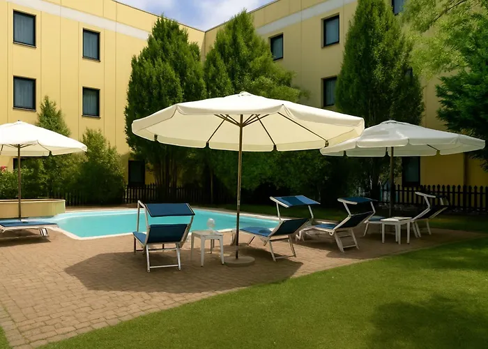 Hotel Voco & Congressi By Ihg Parme