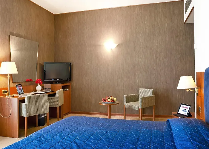 Voco & Congressi By Ihg פארמה