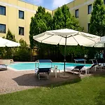 ホテル Voco & Congressi By Ihg 4*