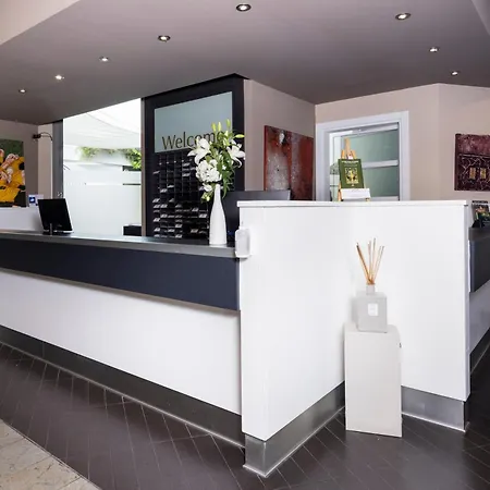 & Congressi Отель 4*