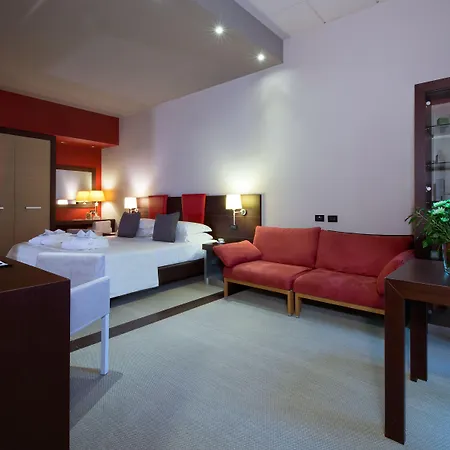 & Congressi Отель Парма