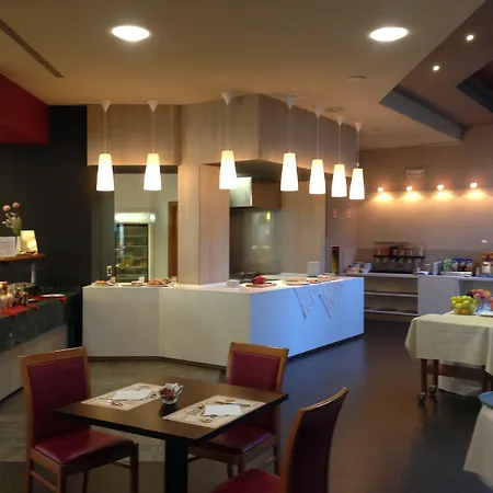 Voco & Congressi By Ihg Szálloda 4*