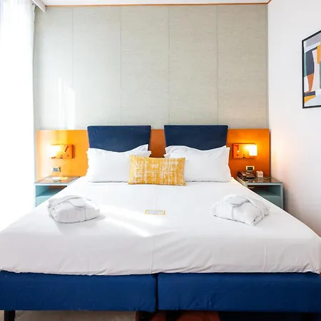 Voco & Congressi By Ihg 4* Парма