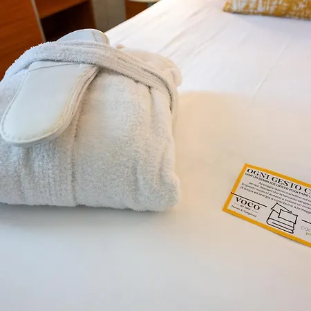 Voco & Congressi By Ihg Отель Парма